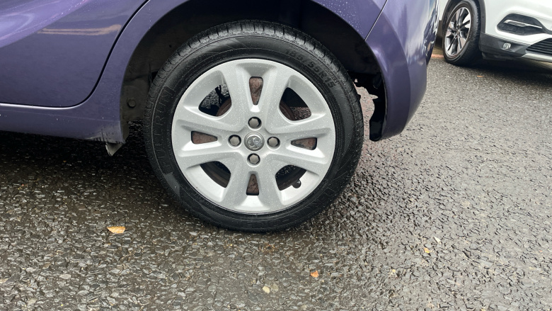 Vauxhall Viva 1.0 SE 5dr [A/C] Petrol Hatchback